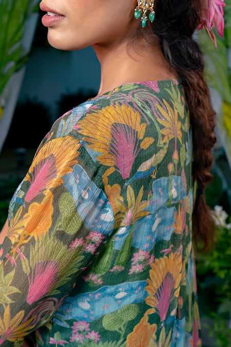 Buy Baise Gaba Green Chiffon, Modal, Satin Round Neck Arthy Botanical Print Kurta Set Buy_Baise Gaba_Green Chiffon, Modal, Satin Round Neck Arthy Botanical Print Kurta Set