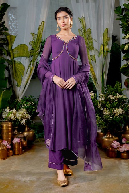 Baise Gaba Purple Anarkali Chiffon Embroidery Pipe V Neck Nishkha Neckline Set 