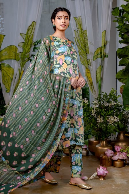 Baise Gaba Green Georgette, Modal, Lurex, Chiffon Lakshmi Bahar Print Kurta Pant Set at Aza Fashions Baise Gaba_Green Georgette, Modal, Lurex, Chiffon Lakshmi Bahar Print Kurta Pant Set _at_Aza_Fashions