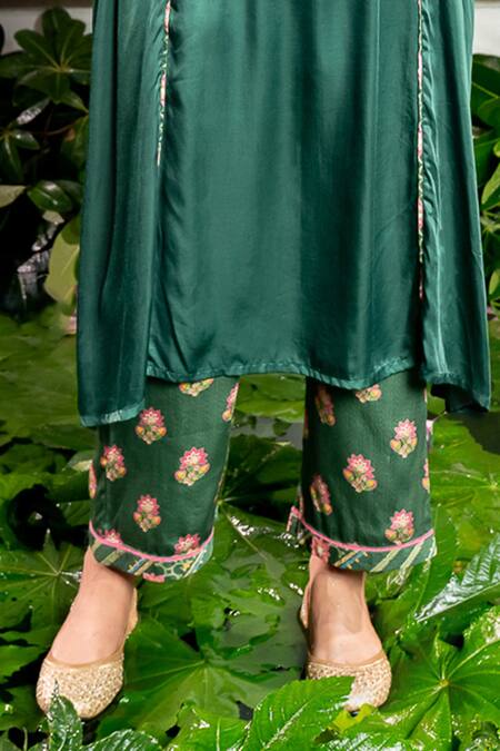 Baise Gaba Green Satin, Silk, Modal Nikita Padma Booti Yoke Print Kurta With Pant Online at Aza Fashions Baise Gaba_Green Satin, Silk, Modal Nikita Padma Booti Yoke Print Kurta With Pant _Online_at_Aza_Fashions