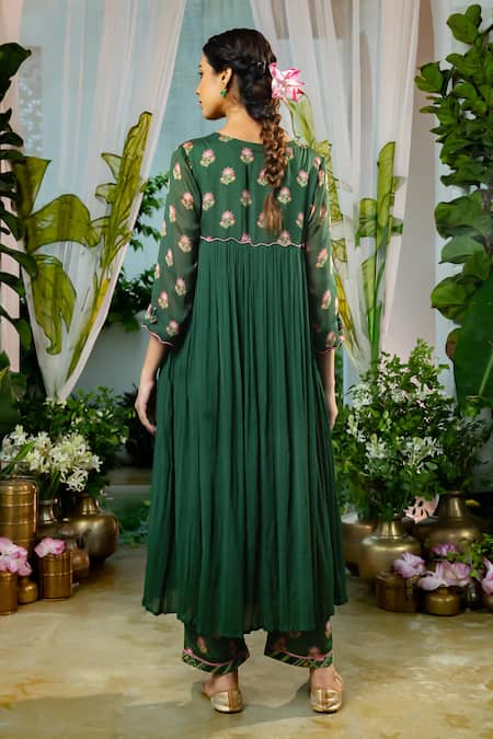 Shop Baise Gaba Green Chiffon, Georgette Embroidery Revathi Glory Bloom Print Gathered Kurta at Aza Fashions Shop_Baise Gaba_Green Chiffon, Georgette Embroidery Revathi Glory Bloom Print Gathered Kurta _at_Aza_Fashions
