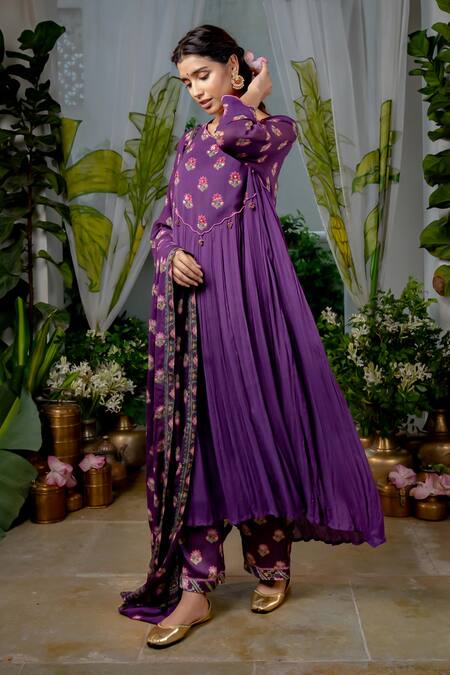 Baise Gaba_Purple Chiffon, Georgette, Sugandhi Wildflora Bloom Print Gathered Kurta Set _Online_at_Aza_Fashions