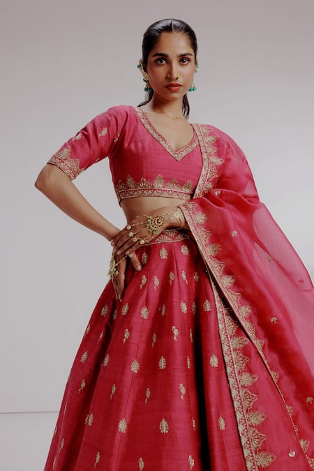 Shop_Taisha_Red , Organza Sequins, Embroidery V-neck Nadira Crane Bird Lehenga Set _Online_at_Aza_Fashions
