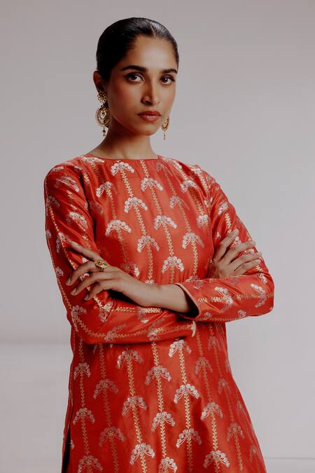 Taisha_Red Silk Embroidery, Zari Parijat Floral Hand Woven Straight Kurta With Pant _at_Aza_Fashions