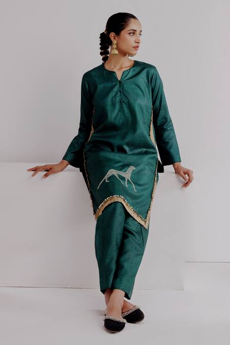 Taisha_Green Tussar, Silk Sequins, Nimra Leopard Embroidered Straight Kurta With Pant _at_Aza_Fashions