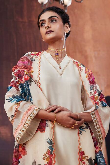 Buy Affroz Ivory Tissue, Silk Embroidery, Sequins, Beads, Diamonds V-neck Sleeve Kurta Set Buy_Affroz_Ivory Tissue, Silk Embroidery, Sequins, Beads, Diamonds V-neck Sleeve Kurta Set