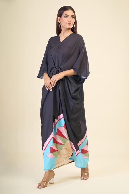 Buy_Naintara Bajaj_Black Georgette V-neck Chelsea Abstract Print Tie Up Kaftan _Online_at_Aza_Fashions