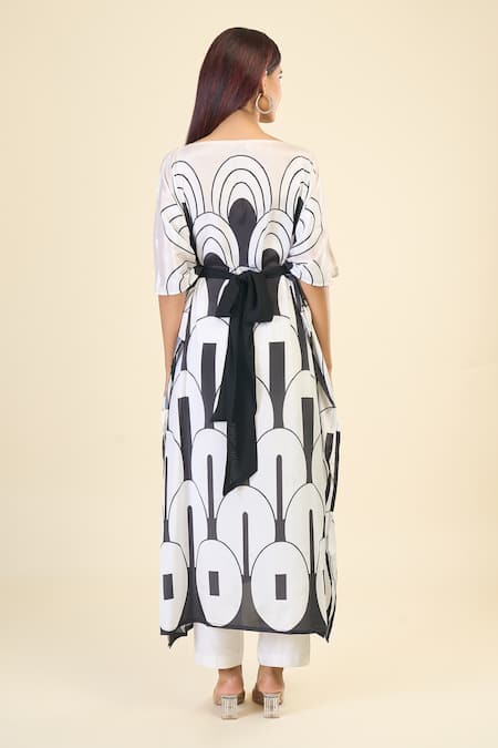 Naintara Bajaj Mushroom Kaftan Dress 