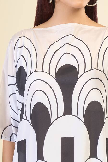 Naintara Bajaj_Black Silk, Crepe Boat Neck Mushroom Kaftan Dress _Online_at_Aza_Fashions