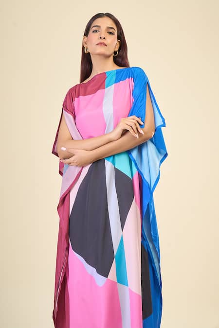 Buy Naintara Bajaj Black Silk, Crepe Boat Neck Enchantress Print Kaftan Online at Aza Fashions Buy_Naintara Bajaj_Black Silk, Crepe Boat Neck Enchantress Print Kaftan _Online_at_Aza_Fashions