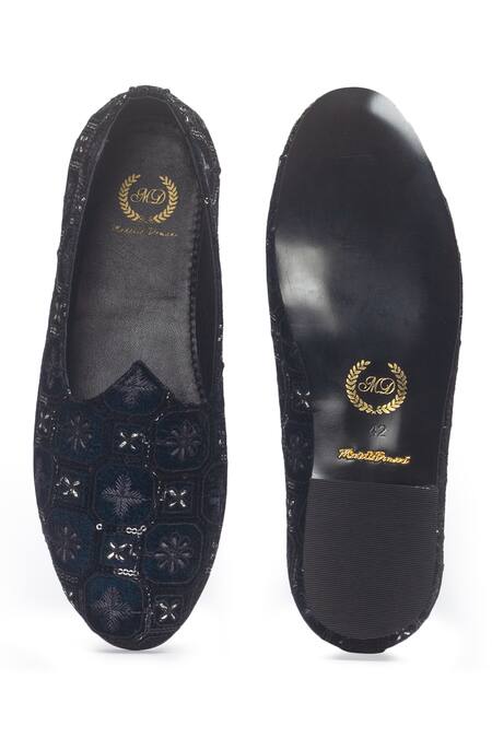 Buy_Domani_Blue Joghpuri Embroidered Juttis _Online_at_Aza_Fashions