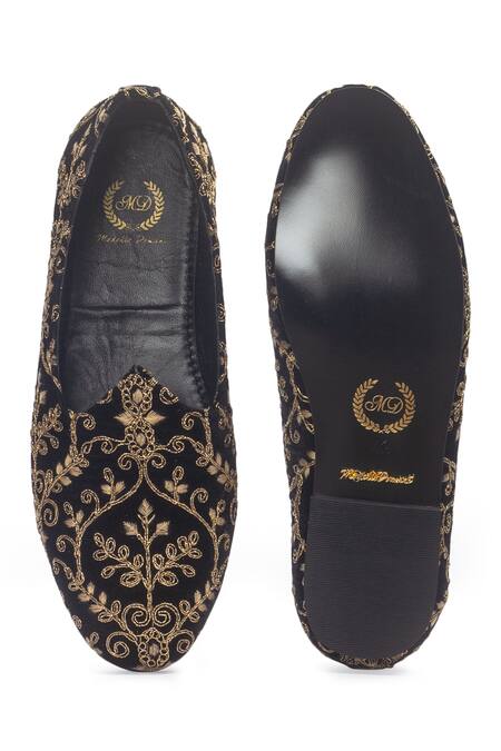 Buy_Domani_Gold Embroidered Maurya Juttis _Online_at_Aza_Fashions