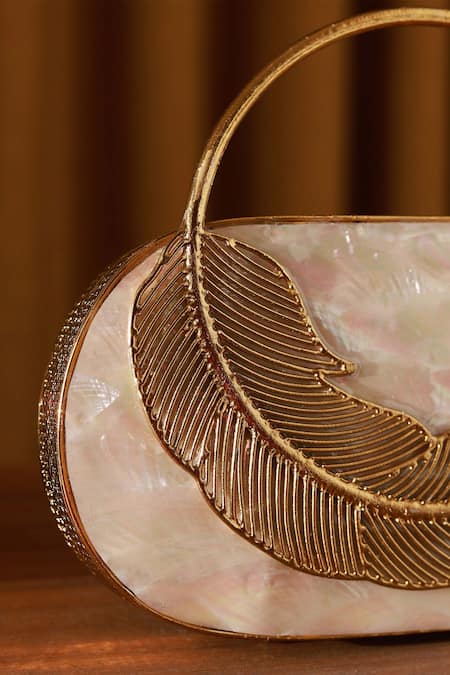 Buy The Tan Clan Gold Metallic Thread Stella Mother Of Pearl Clutch Bag Buy_The Tan Clan_Gold Metallic Thread Stella Mother Of Pearl Clutch Bag