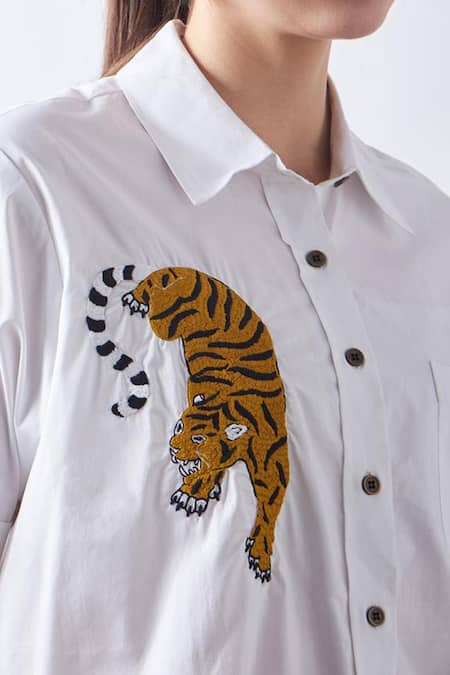 Shop Elarra By Pratyancha White Poplin, Cotton Embroidery Collared Pop Tiger Shirt With Pant Online at Aza Fashions Shop_Elarra By Pratyancha_White Poplin, Cotton Embroidery Collared Pop Tiger Shirt With Pant _Online_at_Aza_Fashions