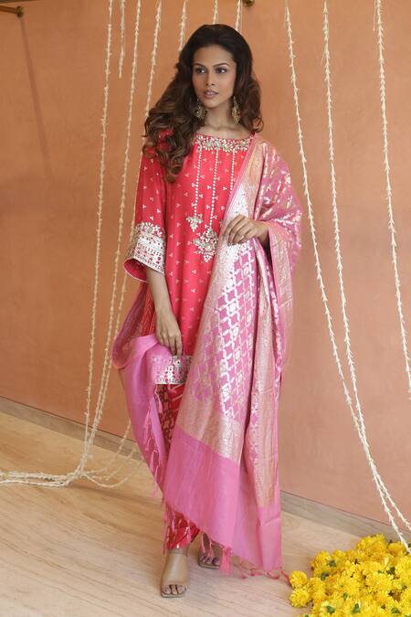 Izzumi Mehta_Coral Chanderi Lace, Fringe, Tassels, Butta Embroidered Kurta And Dhoti Pant Set _Online_at_Aza_Fashions
