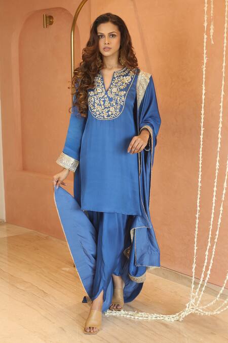 Izzumi Mehta Zardosi Embroidered Kurta & Dhoti Pant Set 