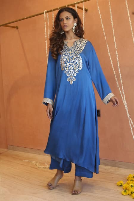 Izzumi Mehta Zardosi Embroidered Asymmetric A-Line Kurta With Pant 