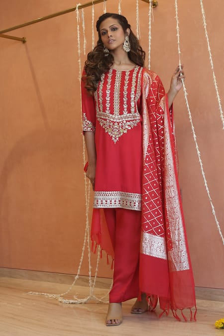Izzumi Mehta_Red Modal, Chanderi, Silk Embroidery, Fringe, Gota Straight Kurta And Pant Set _Online_at_Aza_Fashions