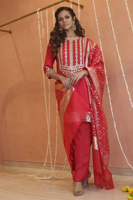 Shop_Izzumi Mehta_Red Modal, Chanderi, Silk Embroidery, Fringe, Gota Straight Kurta And Pant Set _Online_at_Aza_Fashions