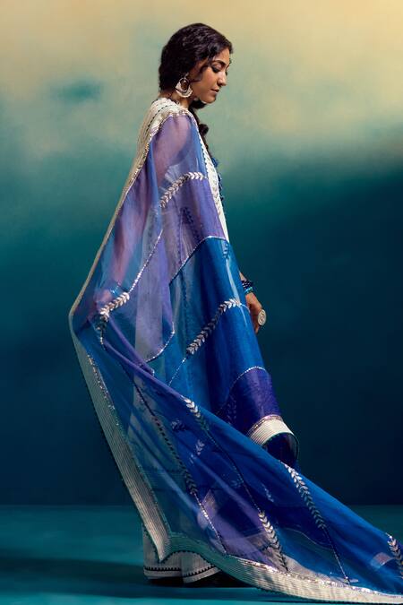 Buy Karishma Khanduja Bareilly Cream Organza Embroidery, Mirrors V-neck Kurta With Dupatta Buy_Karishma Khanduja Bareilly_Cream Organza Embroidery, Mirrors V-neck Kurta With Dupatta