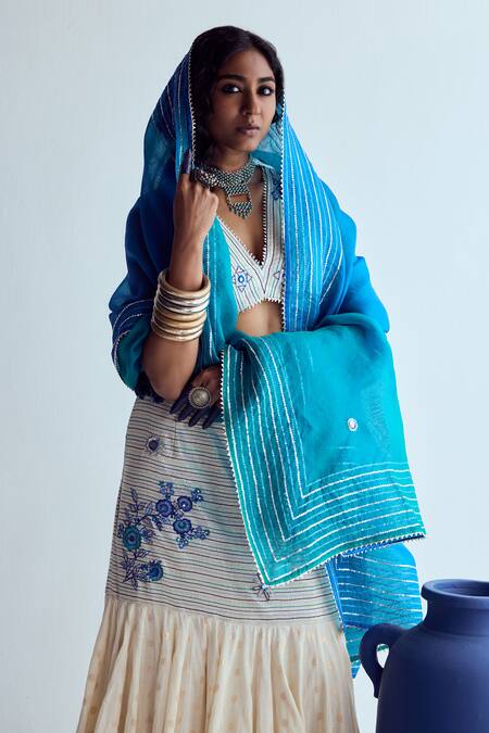 Karishma Khanduja Bareilly Cream Kota Doria Mirrors, Embroidery V-neck Floral Skirt Set at Aza Fashions Karishma Khanduja Bareilly_Cream Kota Doria Mirrors, Embroidery V-neck Floral Skirt Set _at_Aza_Fashions