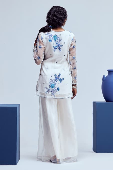 Karishma Khanduja Bareilly Embroidered Short Kurta Pant Set 