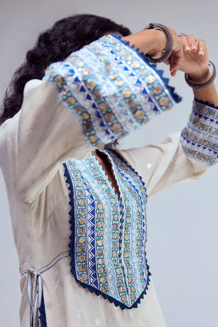 Karishma Khanduja Bareilly Cream Kota Doria, Chanderi, Cotton Embroidery, Mirrors Split Kurta Pant Set at Aza Fashions Karishma Khanduja Bareilly_Cream Kota Doria, Chanderi, Cotton Embroidery, Mirrors Split Kurta Pant Set _at_Aza_Fashions