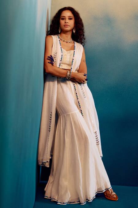 Karishma Khanduja Bareilly_Cream Chanderi Sequins Sweetheart Neck Embroidered Kurta Gharara Set _Online_at_Aza_Fashions