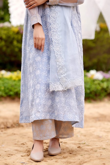 Shop Naaz By Noor Blue Chanderi, Cotton, Organza Embroidery V-neck Floral Kurta Set Online at Aza Fashions Shop_Naaz By Noor_Blue Chanderi, Cotton, Organza Embroidery V-neck Floral Kurta Set _Online_at_Aza_Fashions
