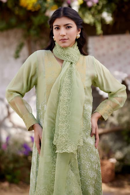 Shop Naaz By Noor Green Chanderi, Cotton, Organza Embroidery Ladys Mantle Fields Thread Kurta Set Online at Aza Fashions Shop_Naaz By Noor_Green Chanderi, Cotton, Organza Embroidery Ladys Mantle Fields Thread Kurta Set _Online_at_Aza_Fashions