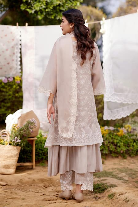 Shop Naaz By Noor Grey Chanderi, Cotton, Organza Embroidery, Lace V-neck Iris Field Kurta Set at Aza Fashions Shop_Naaz By Noor_Grey Chanderi, Cotton, Organza Embroidery, Lace V-neck Iris Field Kurta Set _at_Aza_Fashions