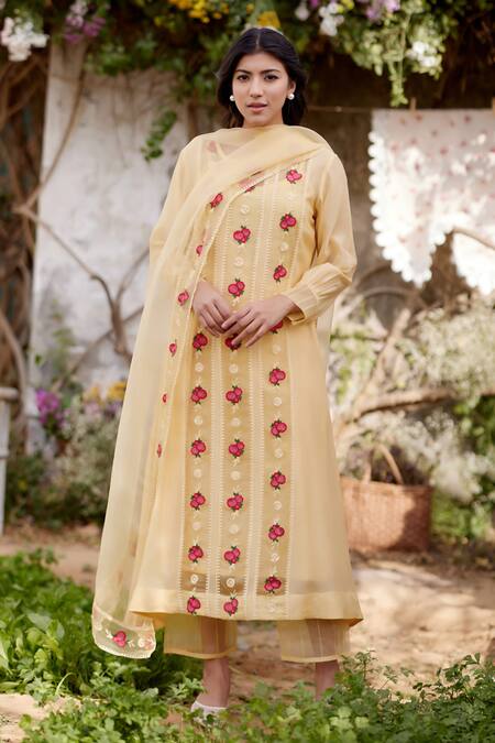Naaz By Noor Yellow Cotton, Organza Embroidery Round Neck Meringue Floral Thread Kurta Set Online at Aza Fashions Naaz By Noor_Yellow Cotton, Organza Embroidery Round Neck Meringue Floral Thread Kurta Set _Online_at_Aza_Fashions