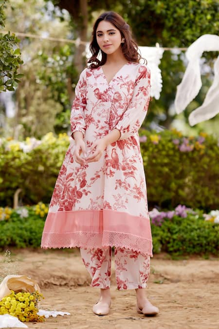 NAAZ BY NOOR Pink Kurta Fine Cotton Chanderi Printed Morrocon Field V Neck And Pant Set 