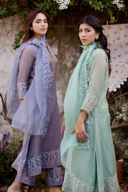 Buy Naaz By Noor Green Chanderi, Organza Lace V-neck Rosa Thread Work Kurta Set Online at Aza Fashions Buy_Naaz By Noor_Green Chanderi, Organza Lace V-neck Rosa Thread Work Kurta Set _Online_at_Aza_Fashions