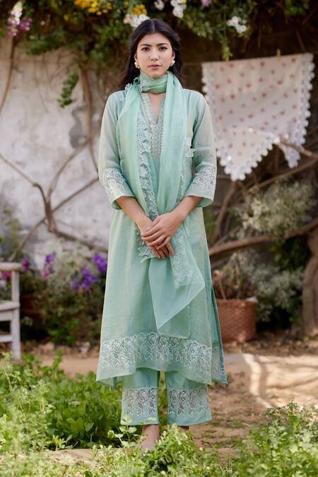 Shop Naaz By Noor Green Chanderi, Organza Lace V-neck Rosa Thread Work Kurta Set Online at Aza Fashions Shop_Naaz By Noor_Green Chanderi, Organza Lace V-neck Rosa Thread Work Kurta Set _Online_at_Aza_Fashions