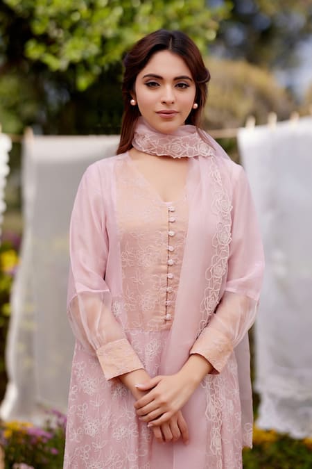 Naaz By Noor_Pink Chanderi, Cotton, Organza Embroidery V-neck Kurta Set With Dupatta _Online_at_Aza_Fashions
