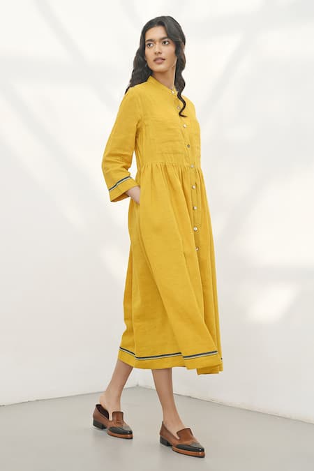 Payal Pratap_Yellow Handloom Linen Plain Round Collar Verona Buttoned Down Midi Dress _Online_at_Aza_Fashions