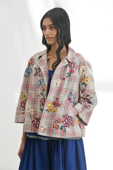 Buy_Payal Pratap_Beige Handloom Linen Applique Floral Collared Neck Vercelli Embroidered Jacket _Online_at_Aza_Fashions