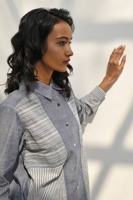 Buy_Payal Pratap_Blue Chambray Cotton Print Stripe Collar Nymfaio Front Open Tunic _Online_at_Aza_Fashions