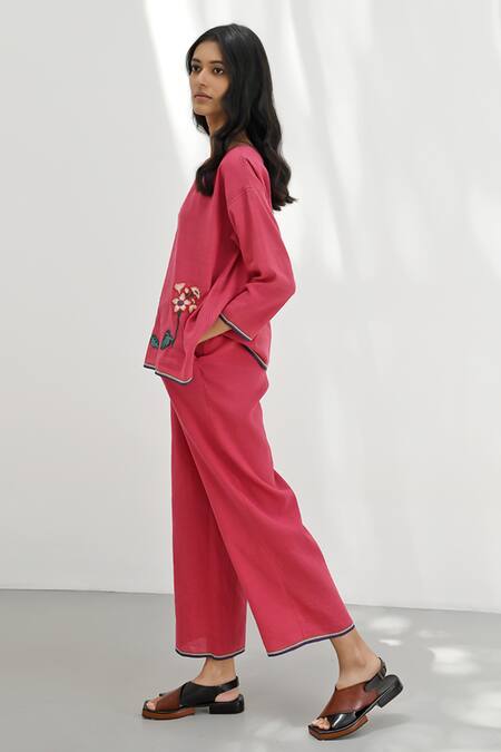 Buy_Payal Pratap_Red Handloom Linen Solid Nuoro Plain Pant _Online_at_Aza_Fashions