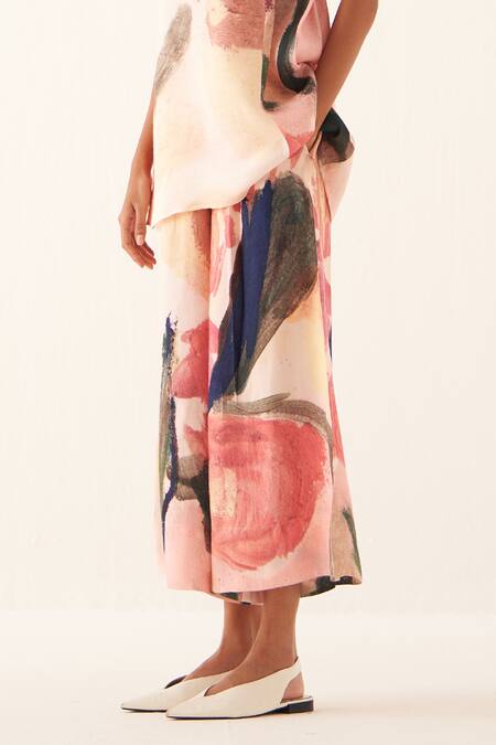 Buy OFRIDA Multi Color Cotton V-neck Bloom Printed Tunic And Pant Set Online at Aza Fashions Buy_OFRIDA_Multi Color Cotton V-neck Bloom Printed Tunic And Pant Set_Online_at_Aza_Fashions