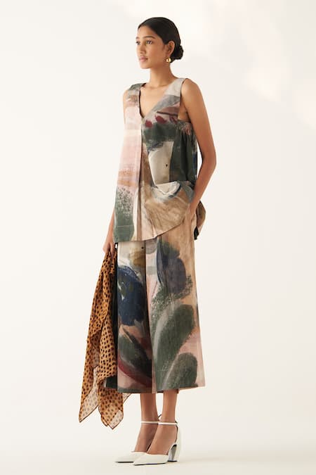 OFRIDA_Multi Color Cotton Embroidery V-neck Hand Painted Top With Pant _Online_at_Aza_Fashions