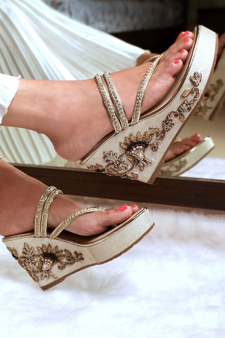 Crimzon Kashida Zardozi Embroidered Wedges 