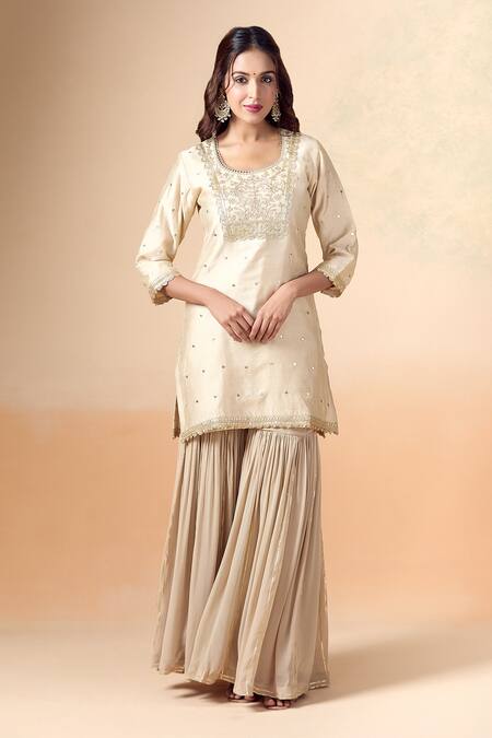 Kalakaari By Sagarika_Beige Georgette, Chanderi , Organza Gota Patti Kurta Gharara Set _Online_at_Aza_Fashions