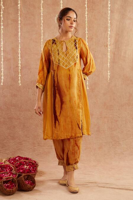 Label Muslin_Yellow Organza, Satin, Silk Gota Patti Keyhole Kesar Noor Kurta Set With Potli_at_Aza_Fashions