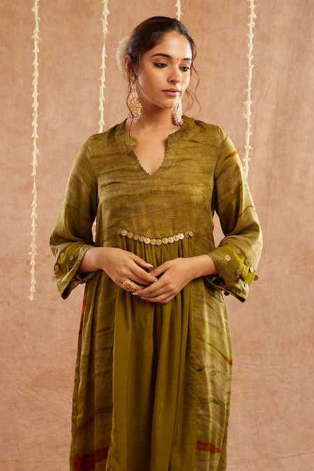 Buy_Label Muslin_Green Organza, Satin Gota Patti, Mahtab Coin Embellished Gathered Kurta Pant Set