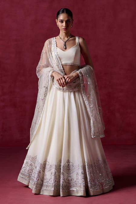 LASHKARAA Ivory Georgette Embroidered Zari Plunge Lehenga Set 