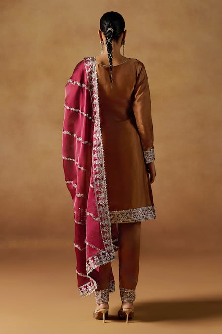 Shop Lashkaraa Orange Organza Zari, Sequins, Embroidery Round Neck And Kurta Set at Aza Fashions Shop_Lashkaraa_Orange Organza Zari, Sequins, Embroidery Round Neck And Kurta Set_at_Aza_Fashions