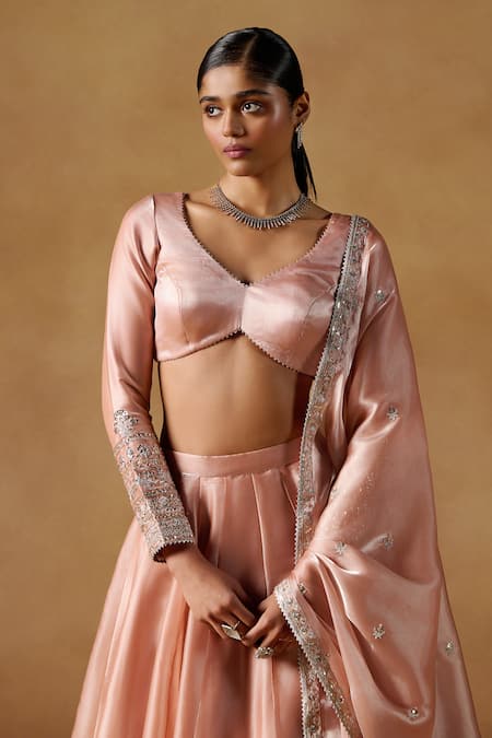 Lashkaraa Peach Organza Sequins, Zari Geometric Embroidered Lehenga Set Online at Aza Fashions Lashkaraa_Peach Organza Sequins, Zari Geometric Embroidered Lehenga Set_Online_at_Aza_Fashions