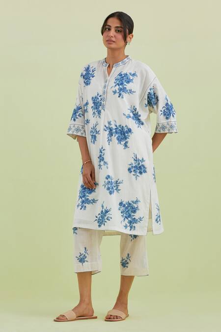 Buy_Kora_Off White Handloom , Embroidery Floral Boota Print Kurta Pant Set _Online_at_Aza_Fashions